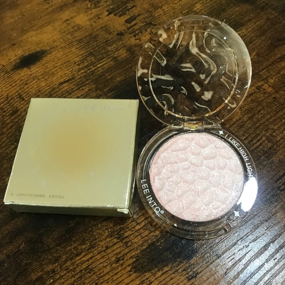 Pink Highlighter Powder - Luminous Pink Glow